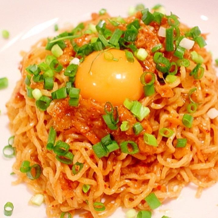 冷蔵庫の調味料で作れる!絶品♪手作り簡単まぜそば